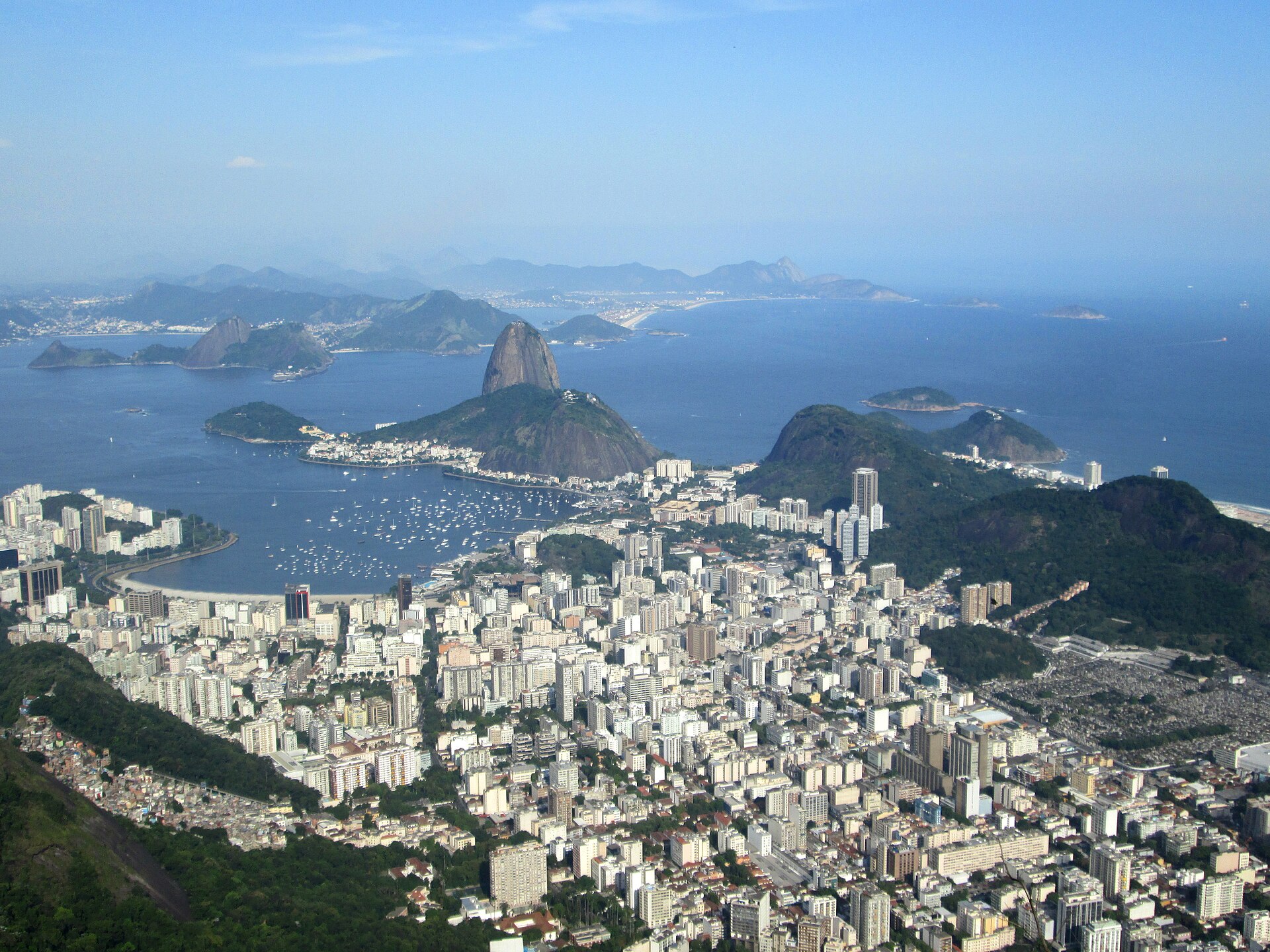 Bahía de Botafogo y Pan de Azúcar en Río de Janeiro
